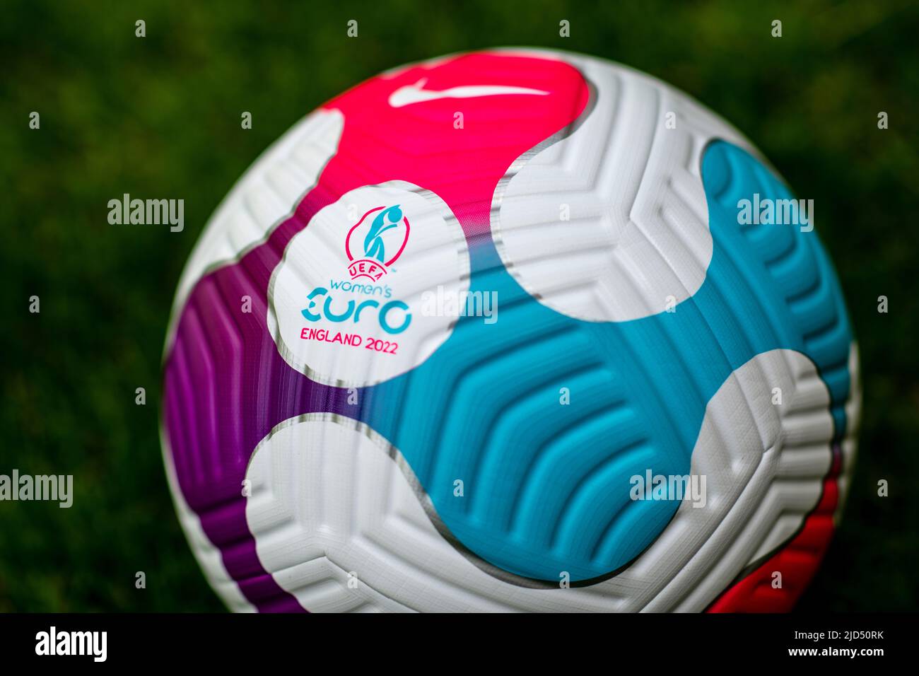 Le ballon Nike Flight Euro 2022 pour Femme Banque D'Images
