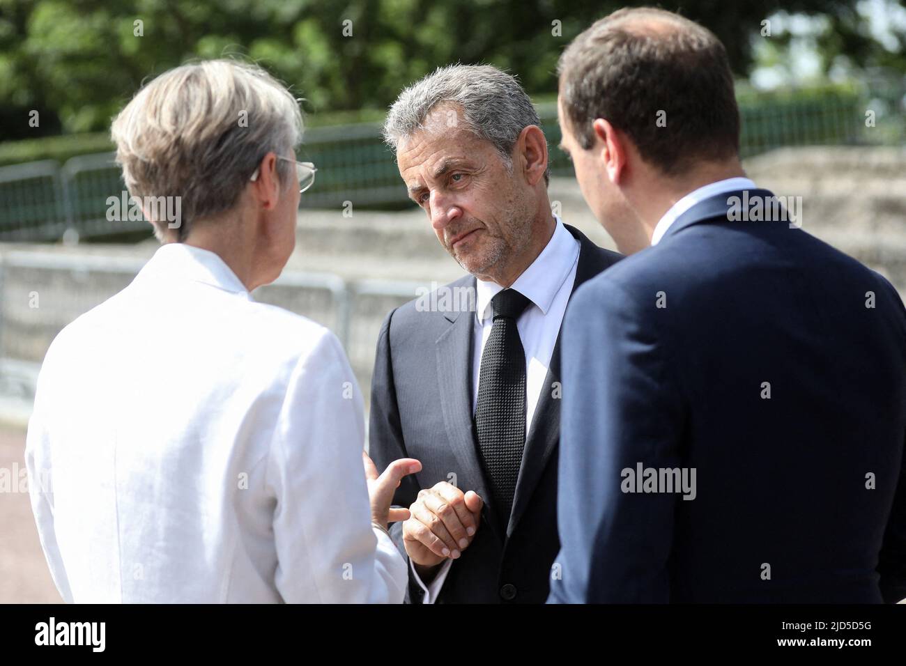 Suresne, France. 18th juin 2022. La première ministre Elisabeth borne, Nicolas Sarkozy et Sébastien Lecornu lors de la cérémonie commémore du 82ème anniversaire de l'appel à la résistance du général Charles de Gaulle du 18 juin 1940, au mémorial du Mont-Valérien, à Suresne, France, le 18 juin 2022. Président français lors d'une cérémonie marquant le 82nd anniversaire de l'appel de résistance de feu le général Charles de Gaulle à 18 juin 1940, au mémorial du Mont Valerien à Suresnes, près de Paris, en France, sur 18 juin 2022. Photo de Stephane Lemouton/Pool/ABACAPRESS.COM crédit: Abaca Press/Alay Live ne Banque D'Images