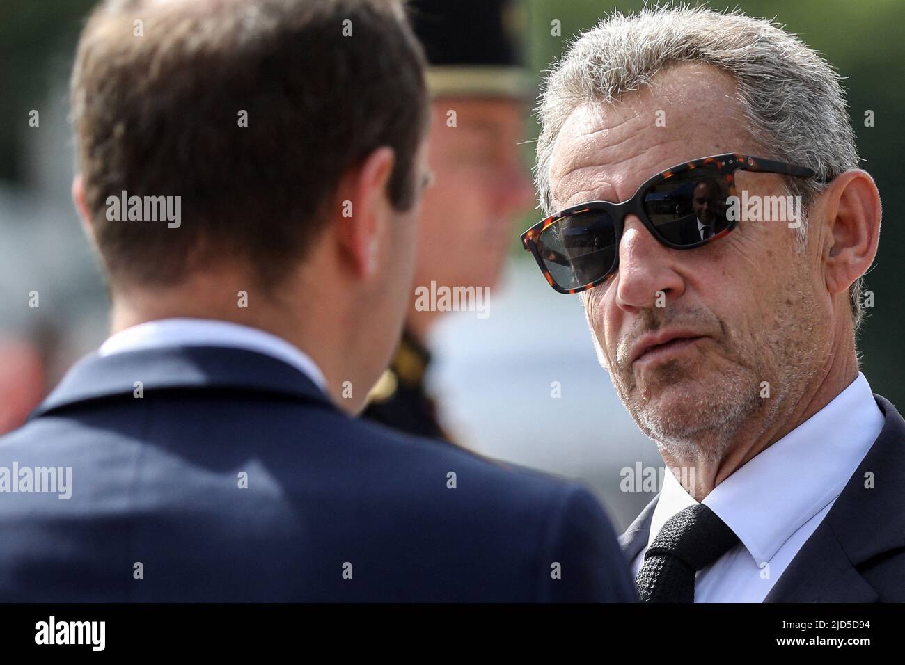 Suresne, France. 18th juin 2022. Nicolas Sarkozy et Sébastien Lecornu lors de la cémémonie commmorative du 82ème anniversaire de l'appel à la résistance du général Charles de Gaulle du 18 juin 1940, au mémorial du Mont-Valérien, à Suresne, France, le 18 juini 2022. Président français lors d'une cérémonie marquant le 82nd anniversaire de l'appel de résistance de feu le général Charles de Gaulle à 18 juin 1940, au mémorial du Mont Valerien à Suresnes, près de Paris, en France, sur 18 juin 2022. Photo de Stephane Lemouton/Pool/ABACAPRESS.COM crédit: Abaca Press/Alay Live News Banque D'Images