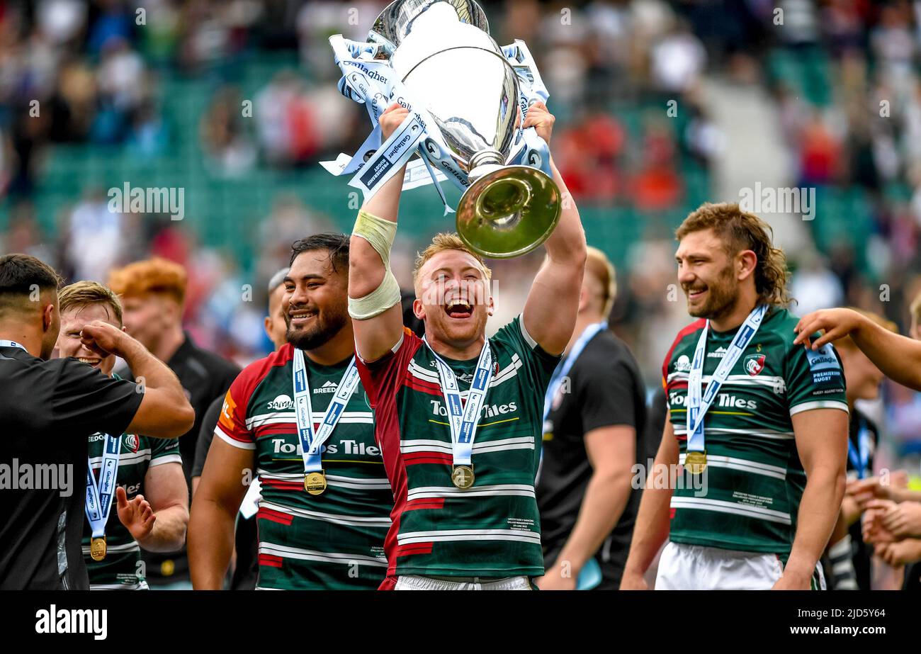 Twickenham, Royaume-Uni. 18th juin 2022. Les Tigres de Leicester fêtent la victoire du match de rugby Gallagher Premiership final entre les Tigers de Leicester et les Saracens au stade de Twickenham, à Twickenham, au Royaume-Uni, le 18 juin 2022. Photo de Phil Hutchinson. Utilisation éditoriale uniquement, licence requise pour une utilisation commerciale. Aucune utilisation dans les Paris, les jeux ou les publications d'un seul club/ligue/joueur. Crédit : UK Sports pics Ltd/Alay Live News Banque D'Images