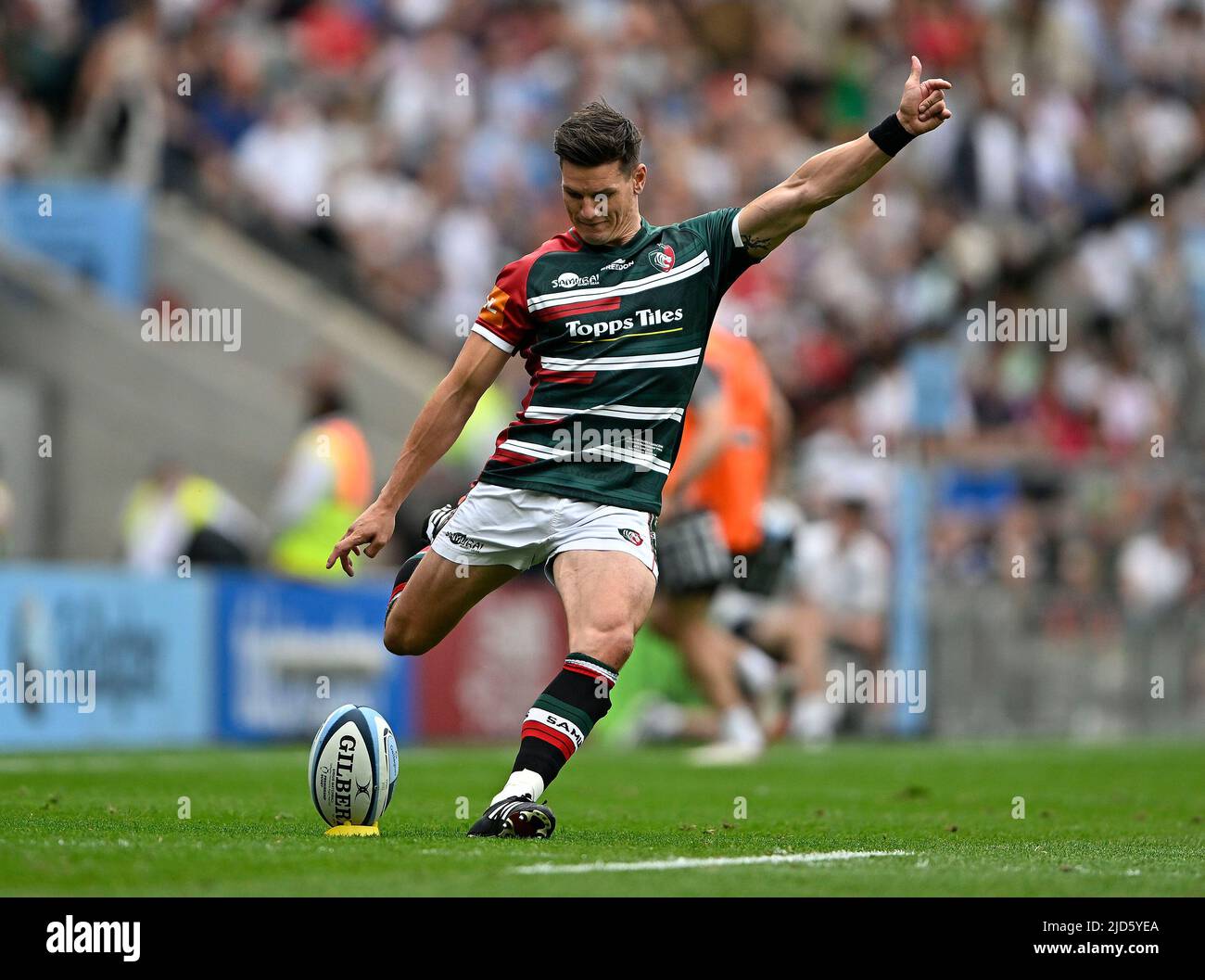 Twickenham, Royaume-Uni. 18th juin 2022. Gallagher première finale de rugby. Leicester V Saracens. Stade de Twickenham. Twickenham . Freddie Burns (Leicester) prend ses forces lors de la finale de rugby Gallagher Premiership entre Leicester Tigers et Saracens. Credit: Sport en images/Alamy Live News Banque D'Images