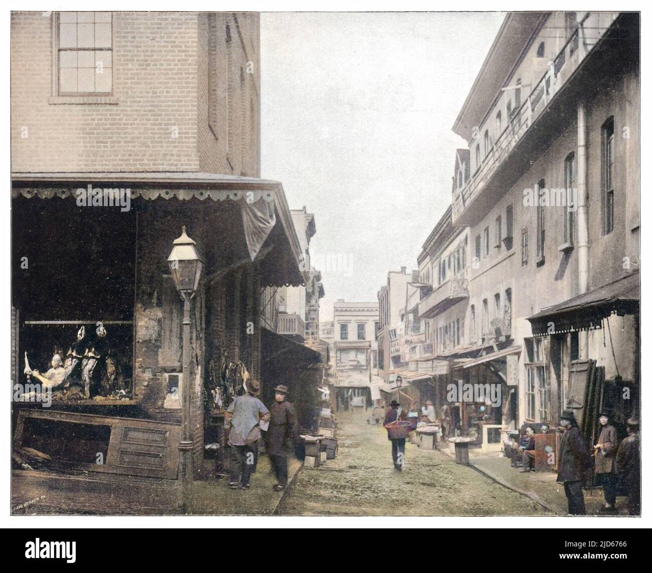CHINATOWN dans le quartier chinois, San Francisco. Version colorisée de : 10014224 Date: 1895 Banque D'Images