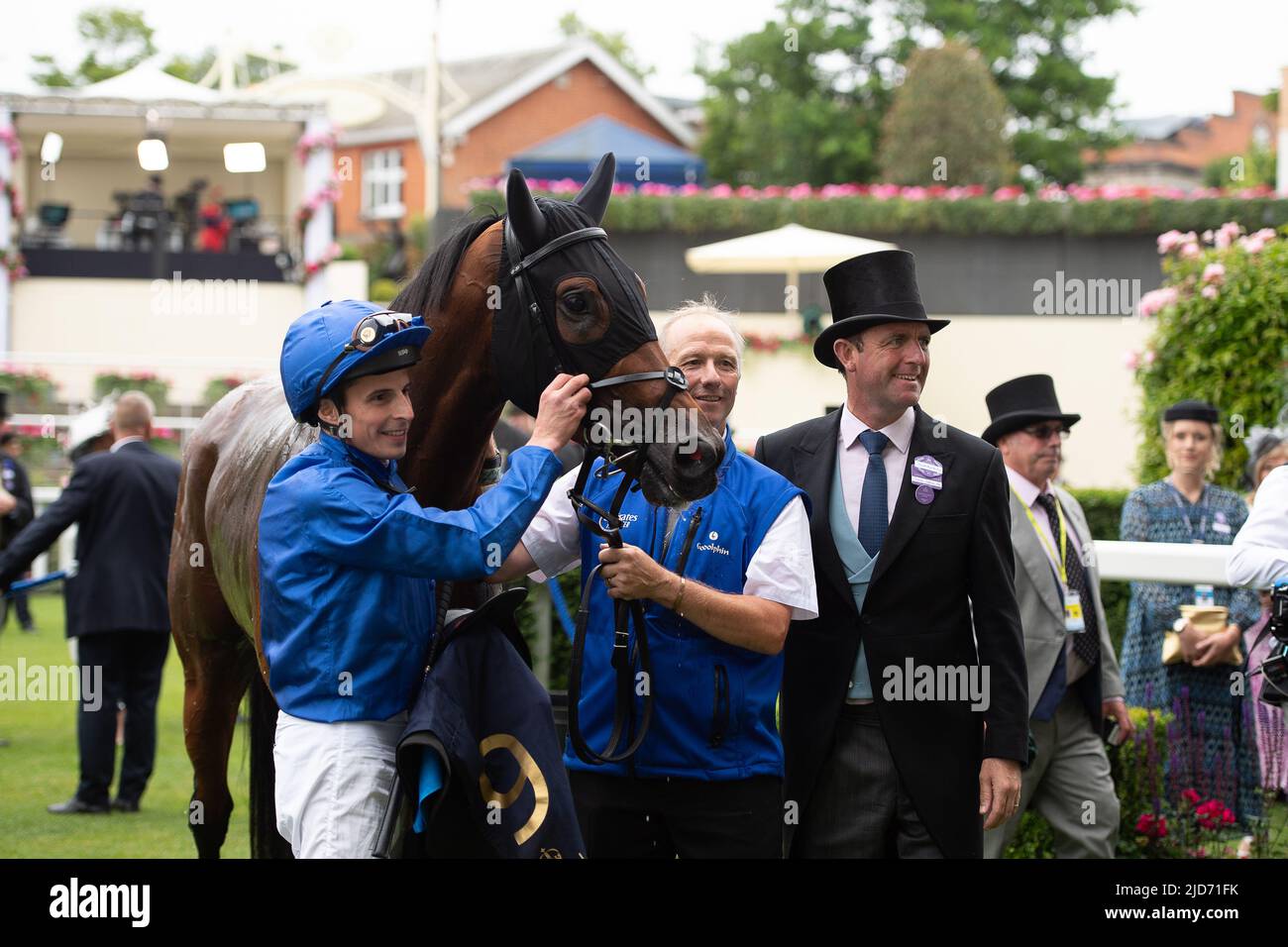 Ascot, Berkshire, Royaume-Uni. 18th juin 2022. Le cheval Noble Truth, monté par le jockey William Buick, remporte les enjeux du Jersey. Propriétaire, Godolphin. Entraîneur Charlie Appleby. Crédit : Maureen McLean/Alay Live News Banque D'Images