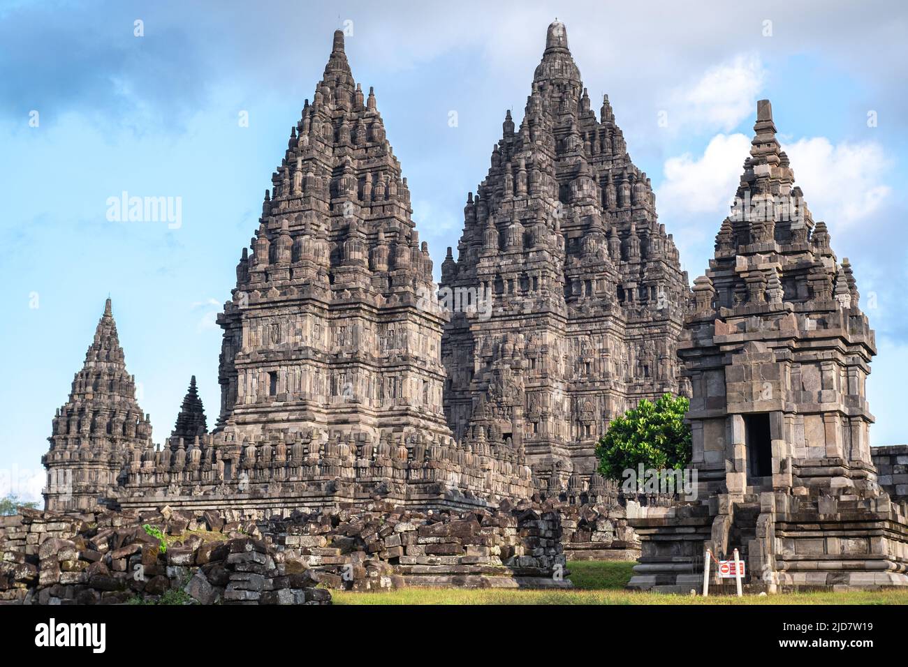 Un complexe de temple de Prambanan dans le centre de Java, en Indonésie. Une des plus grandes civilisations hindoues de Java. Banque D'Images