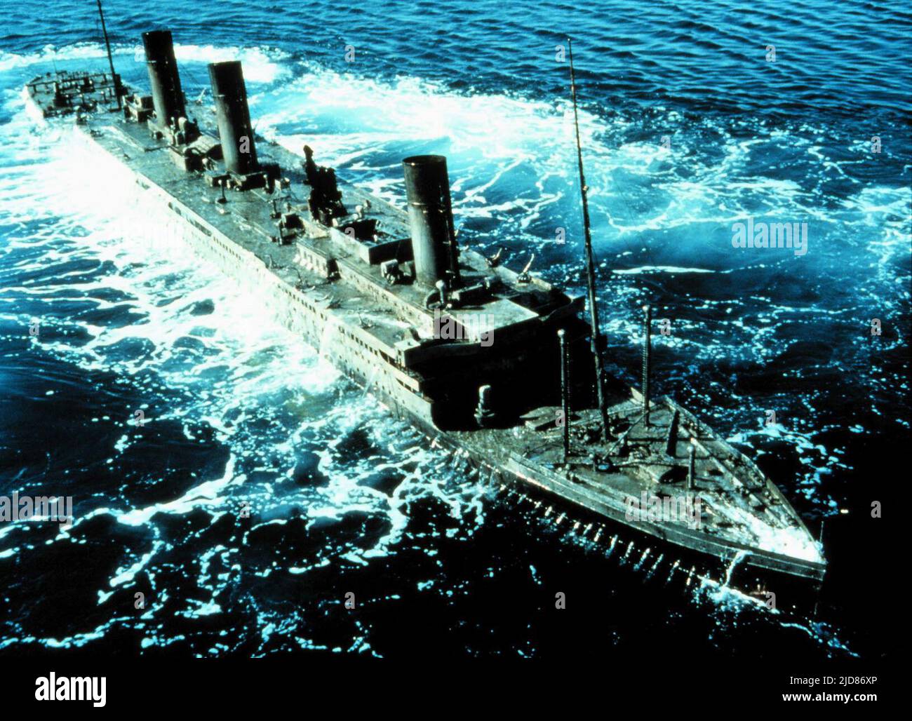 SCÈNE GÉNÉRALE, SOULEVER LE TITANIC, 1980, Banque D'Images