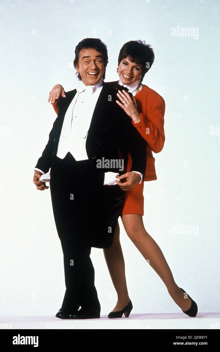 MOORE,MINNELLI, ARTHUR 2: SUR LES ROCHERS, 1988, Banque D'Images