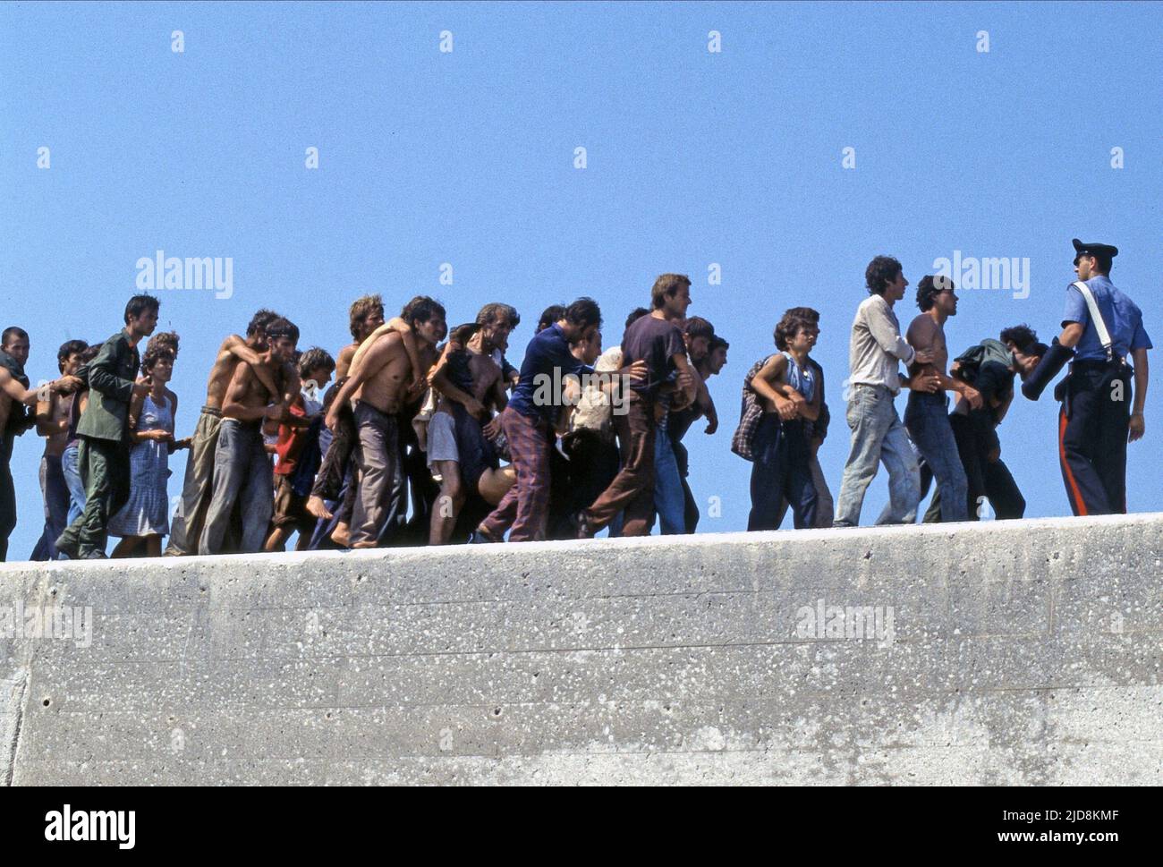 MIGRANTS ALBANAIS, LA NAVE DOLCE, 2012, Banque D'Images