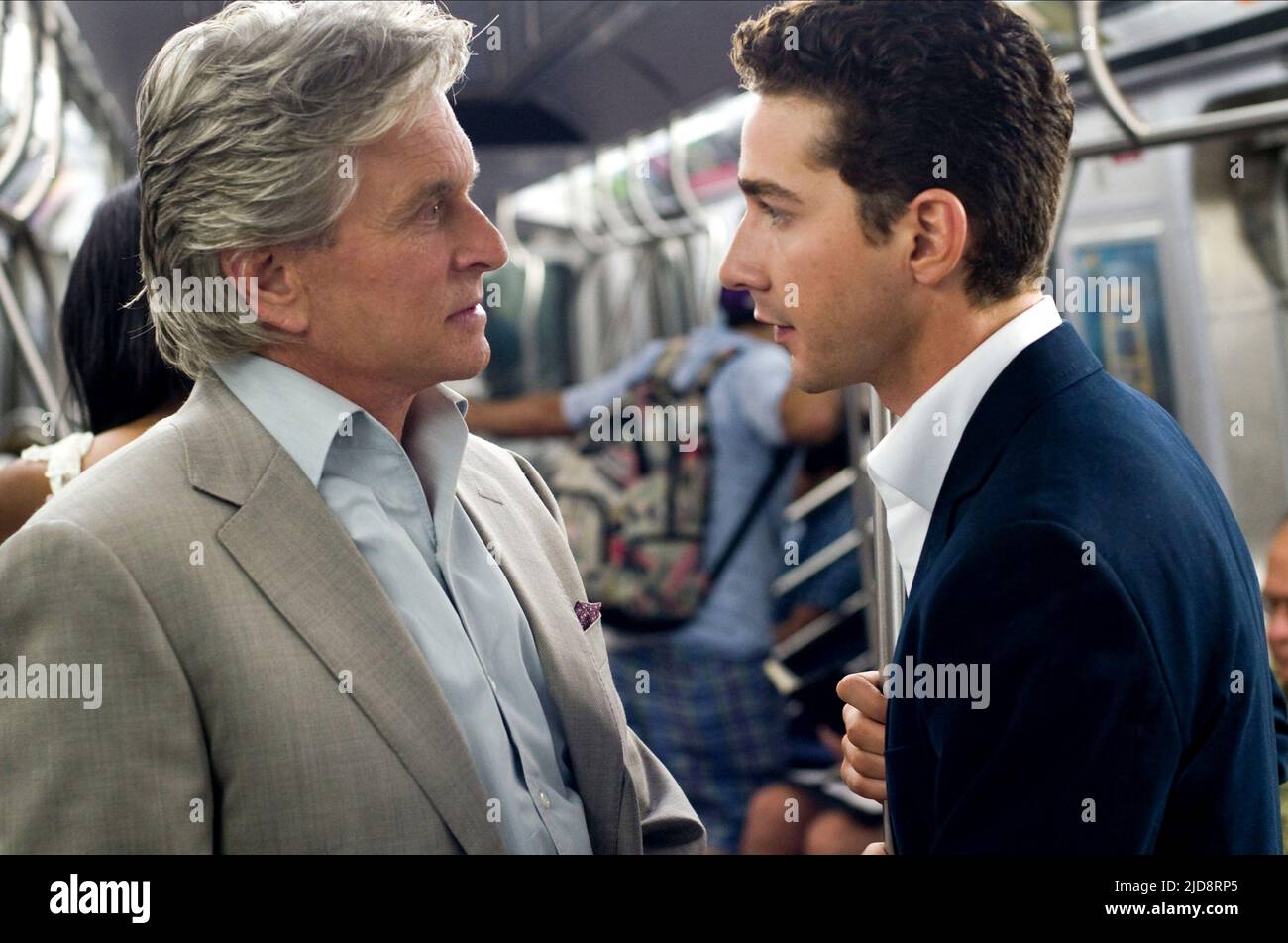 DOUGLAS,LABEOUF, WALL STREET: L'ARGENT NE DORT JAMAIS, 2010, Banque D'Images