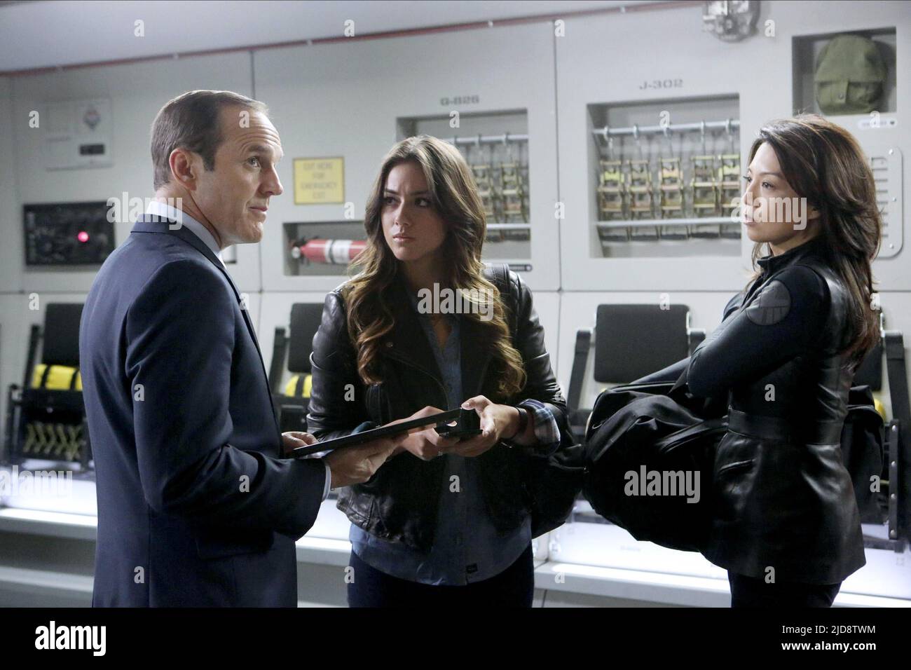 GREGG,BENNETT,WEN, AGENTS DE S.H.I.E.L.D. : SAISON 1, 2013, Banque D'Images