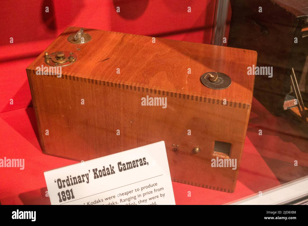 Un appareil photo « ordinaire » Kodak de 1891, exposé dans un musée des médias. Banque D'Images