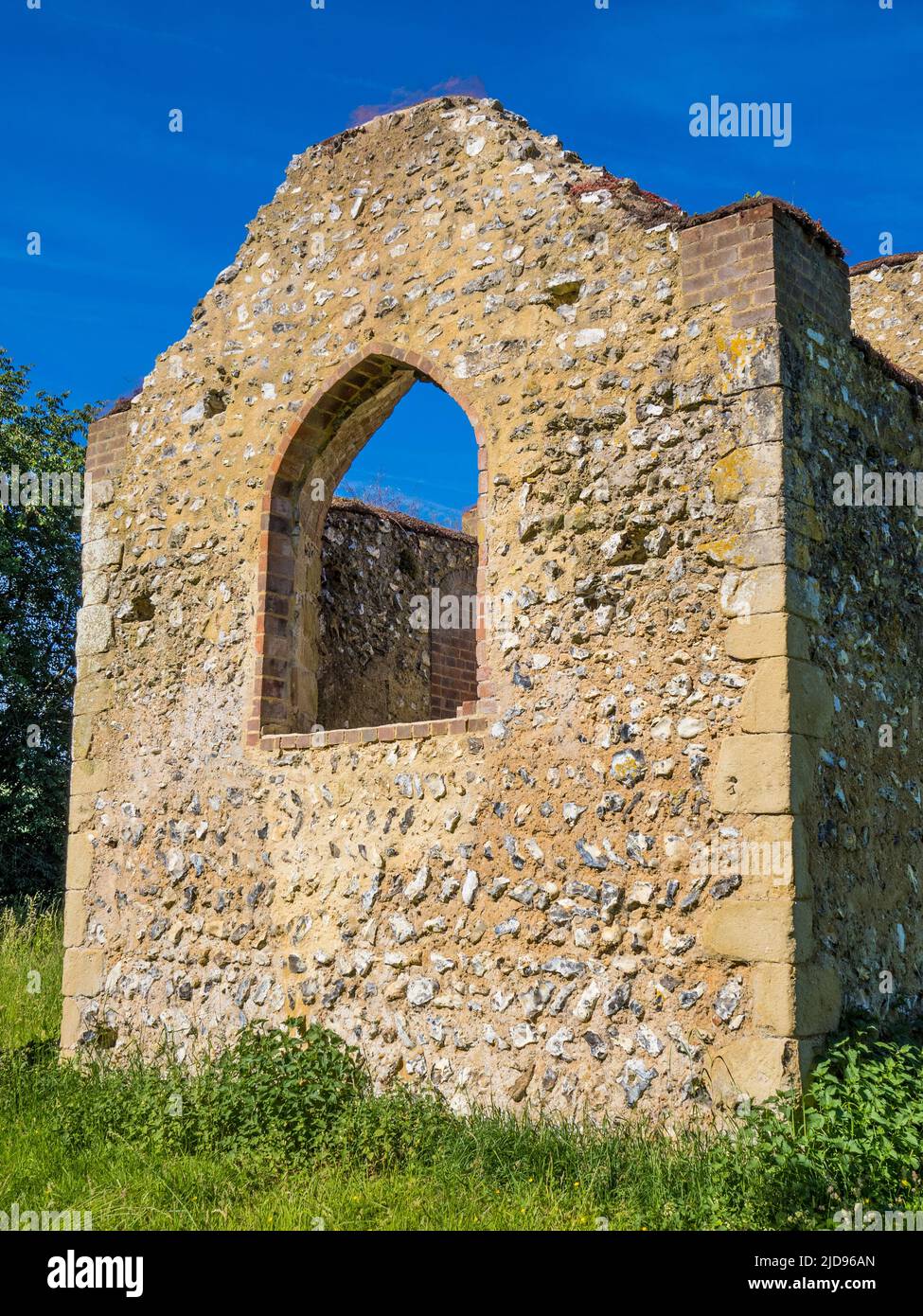 Ruines de l'église St James, marque Bix, Henley-on-Thames, Oxfordshire, Angleterre, ROYAUME-UNI, GB. Banque D'Images