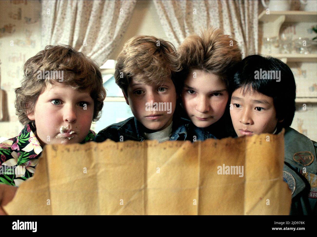 COHEN,ASTIN,FELDMAN,QUAN, THE GOONIES, 1985, Banque D'Images