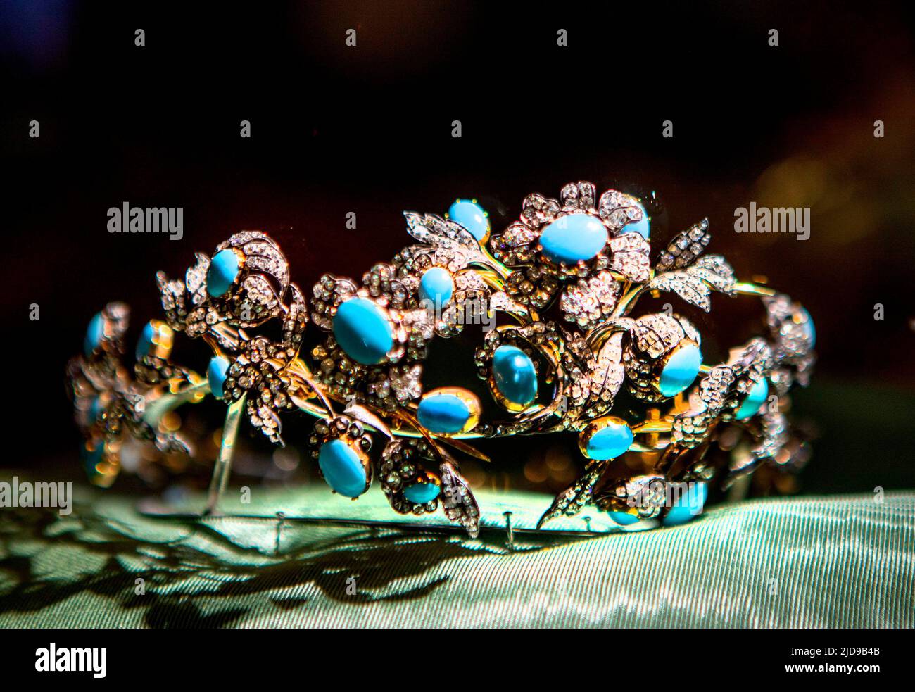 Fulda, Allemagne. 17th juin 2022. Bijoux de la Maison de Mellerio à Paris belle exposition dans le Stadschloß dans la ville allemande Fulda, Design & Dynastie '250 Jahr Hofleben Oranien-Nassau' Foto: RPE Albert Nieboer https://fulda2022.de crédit: dpa/Alay Live News Banque D'Images