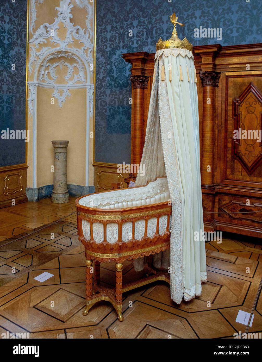 Fulda, Allemagne. 17th juin 2022. Gradle of the dutch Royal Family belle exposition dans le Stadschloß dans la ville allemande Fulda, Design & Dynastie '250 Jahr Hofleben Oranien-Nassau' Foto: RPE Albert Nieboer https://fulda2022.de Credit: dpa/Alay Live News Banque D'Images