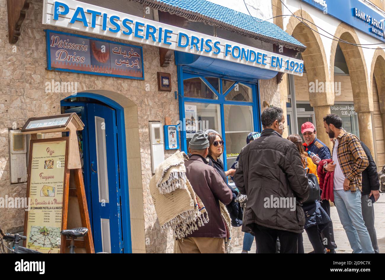 Pâtisserie Driss, fondue en 1928. Pasries, sucreries, gâteau et boutique historique et café à Essaouira, Maroc Banque D'Images