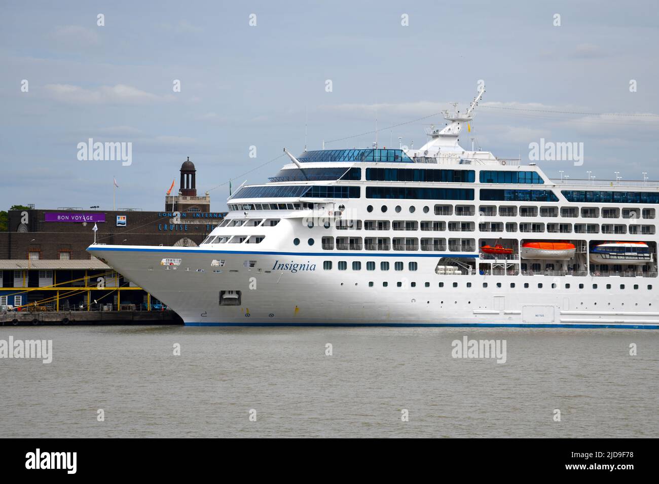 19/06/2022 Gravesend Royaume-Uni le bonanza de croisière sur la Tamise se poursuit au cours du week-end avec la viking Vénus naviguant de Greenwich et un port de la fête des pères ca Banque D'Images