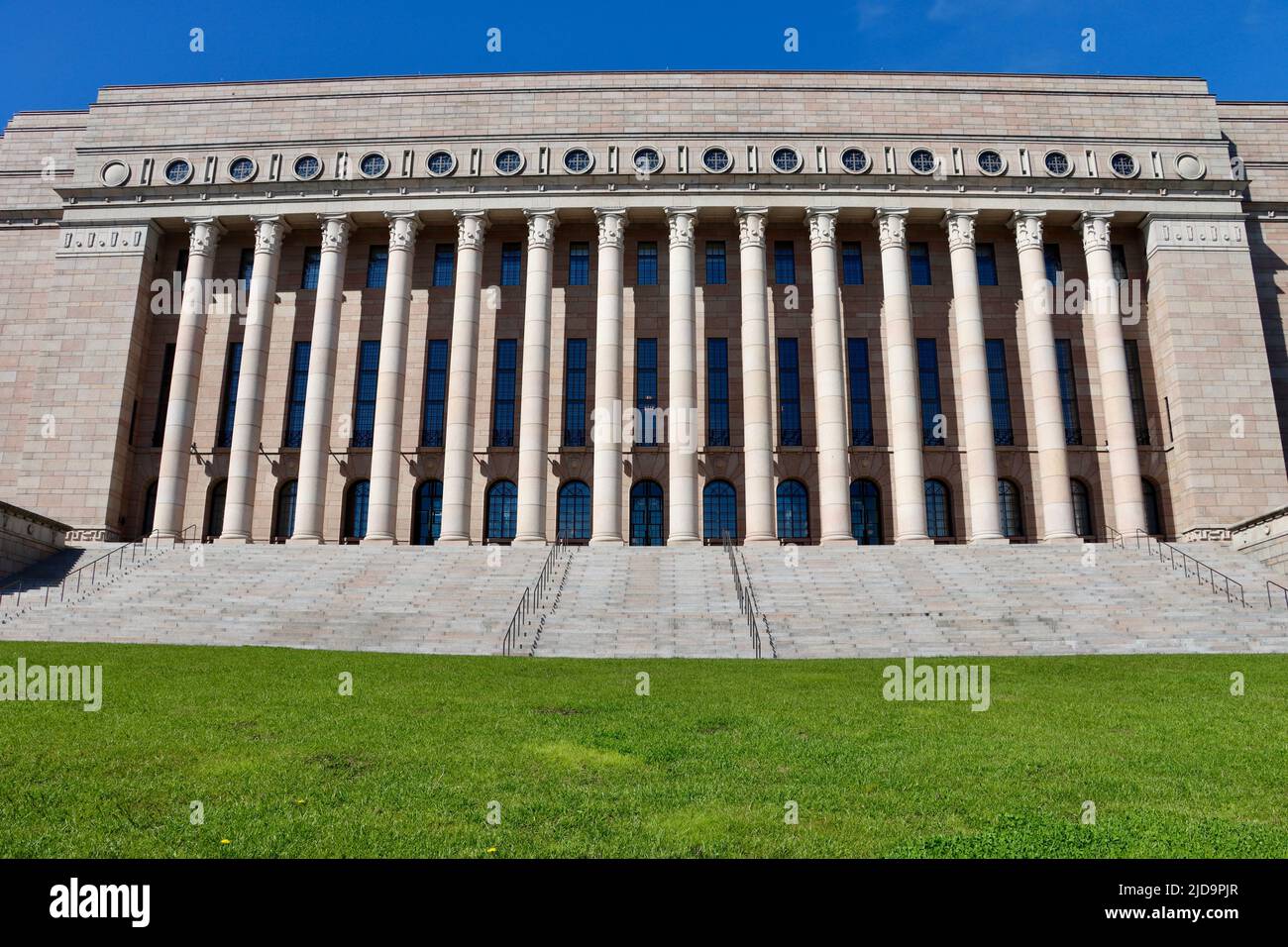 Eduskuntatatalo, le Parlement finlandais à Helsinki, Finlande, juin 2022 Banque D'Images