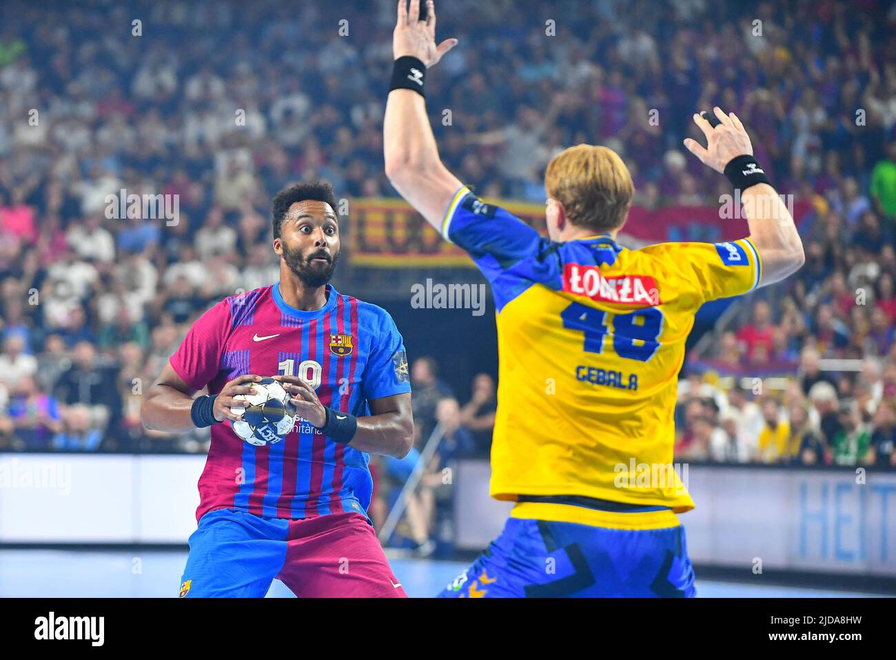 Cologne, Allemagne. 19th juin 2022. Timohey n'guessan lors du match de handball de la Ligue des champions de l'EHF entre Barca et Lomza vive Kielce sur 19 juin 2022 à Cologne, en Allemagne. (Photo par Andrachiewicz/PressFocus/SIPA USA) France OUT, Pologne OUTFrance OUT, Pologne OUT crédit: SIPA USA/Alay Live News Banque D'Images