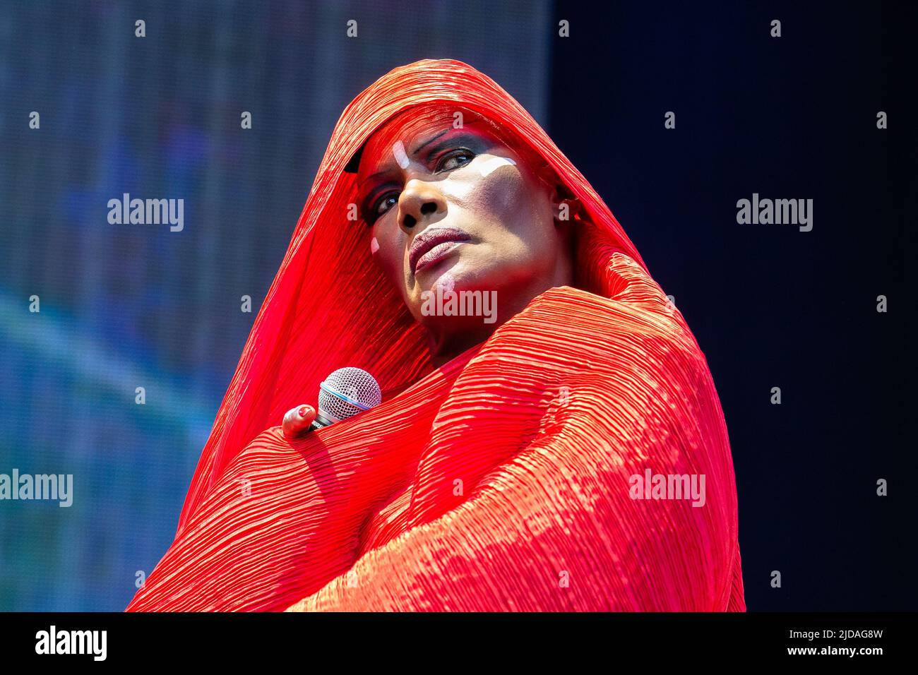 Grace Jones se présente en direct sur scène à Oslo en juin 2022 Banque D'Images