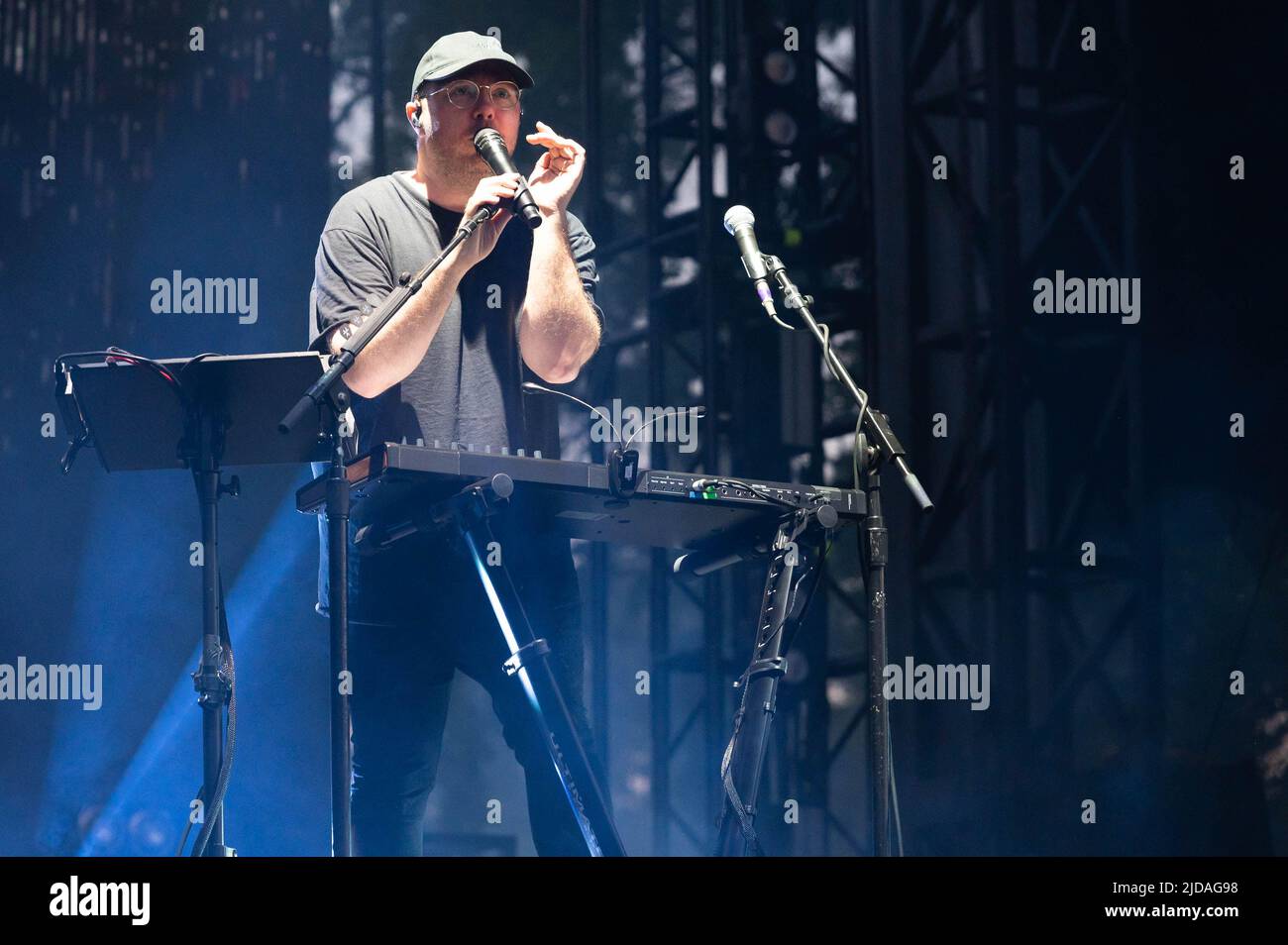 Manchester, États-Unis. 18th juin 2022. Martin Doherty de Chvrches se produit au cours du 3 e jour du festival de musique et d'arts Bonnaroo 2022 sur 18 juin 2022 à Manchester, Tennessee. Photo: Darren Eagles/imageSPACE /Sipa USA crédit: SIPA USA/Alay Live News Banque D'Images