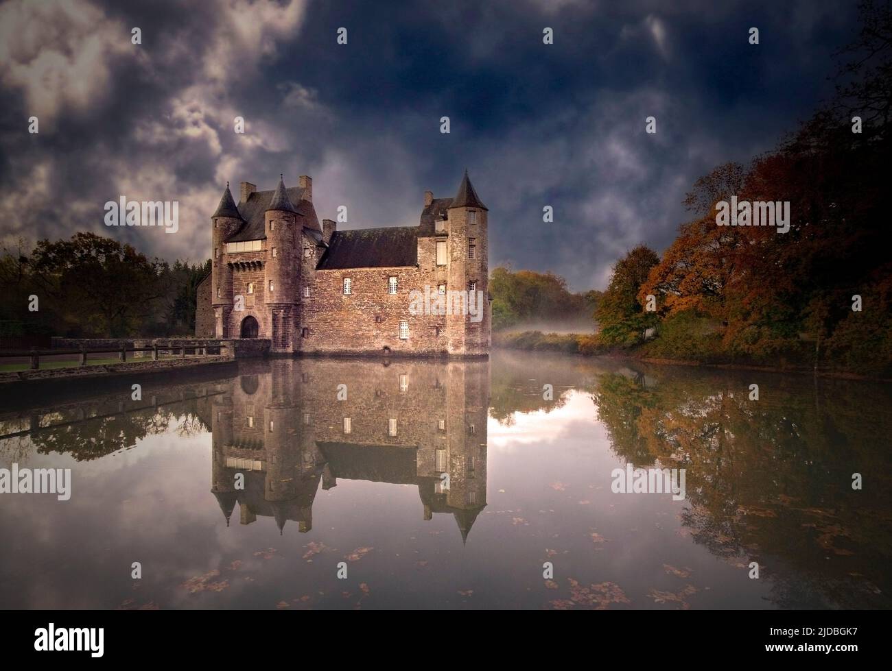 France Britanny Brocéliande forêt - Château de Trécesson Banque D'Images