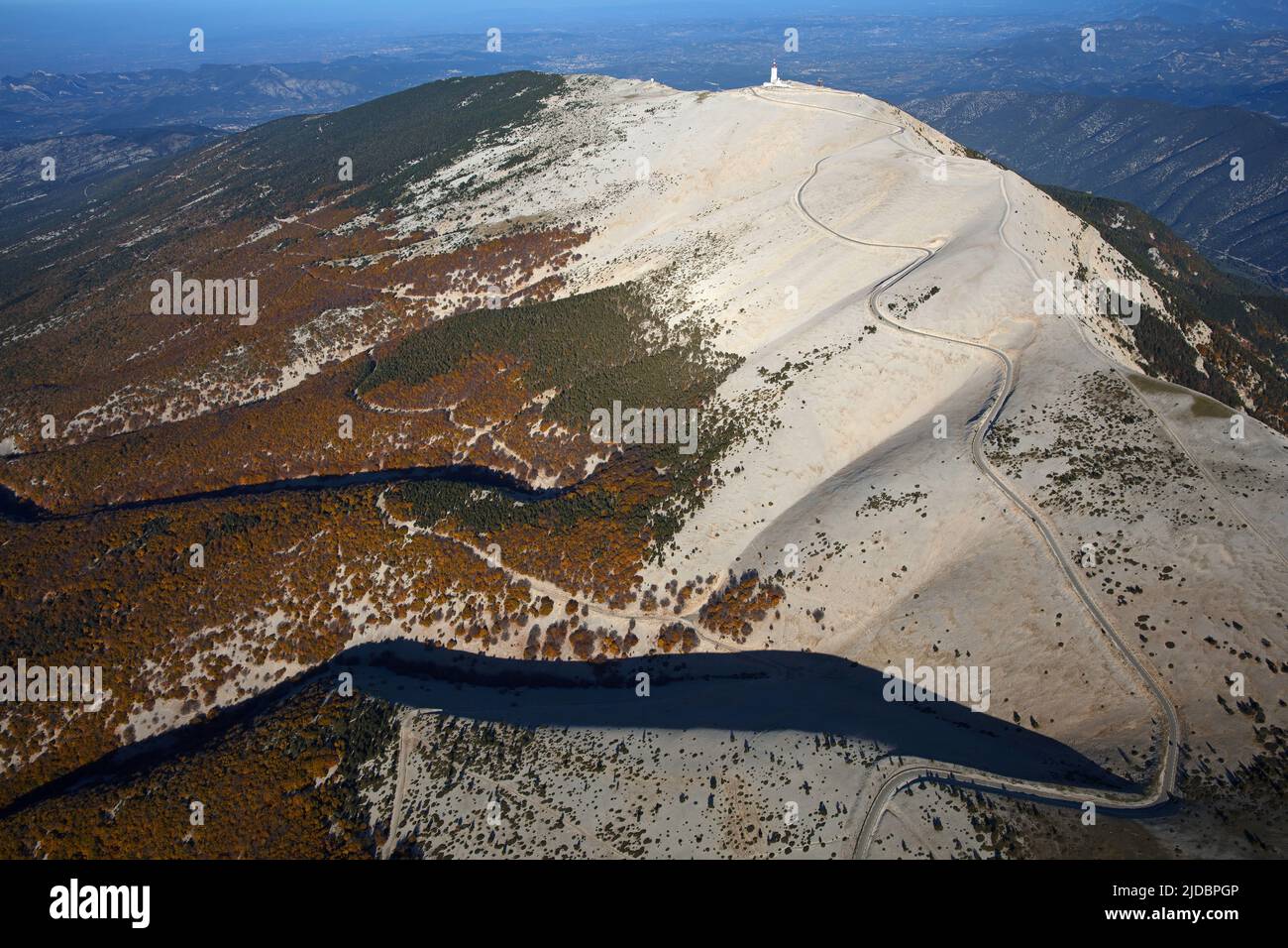 France, Vaucluse (84) Sommet du Mont Ventoux et de l'observatoire (photo aérienne) Banque D'Images