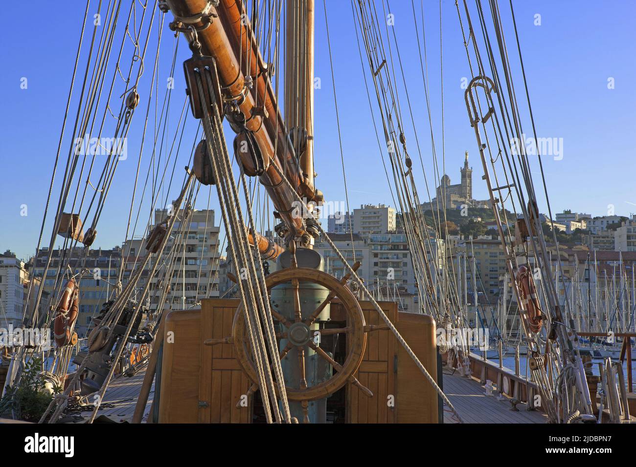 France, Bouches-du-Rhône Marseille, le vieux port du pont du voilier Banque D'Images