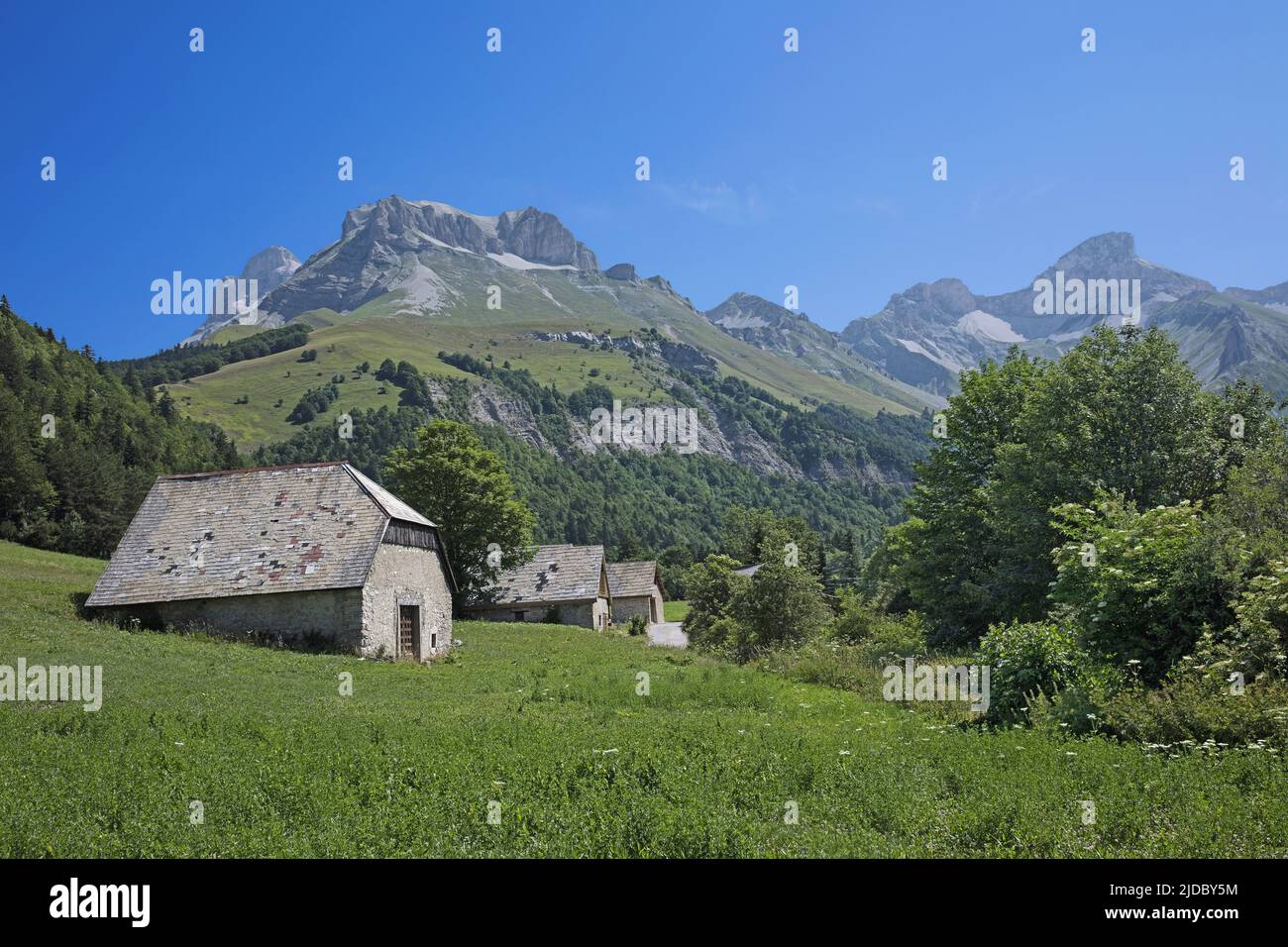 France, Drôme, lus-la-Croix-haute, vallée de Buëch, tête de Lauzon, Col de Charnier, chalets Banque D'Images
