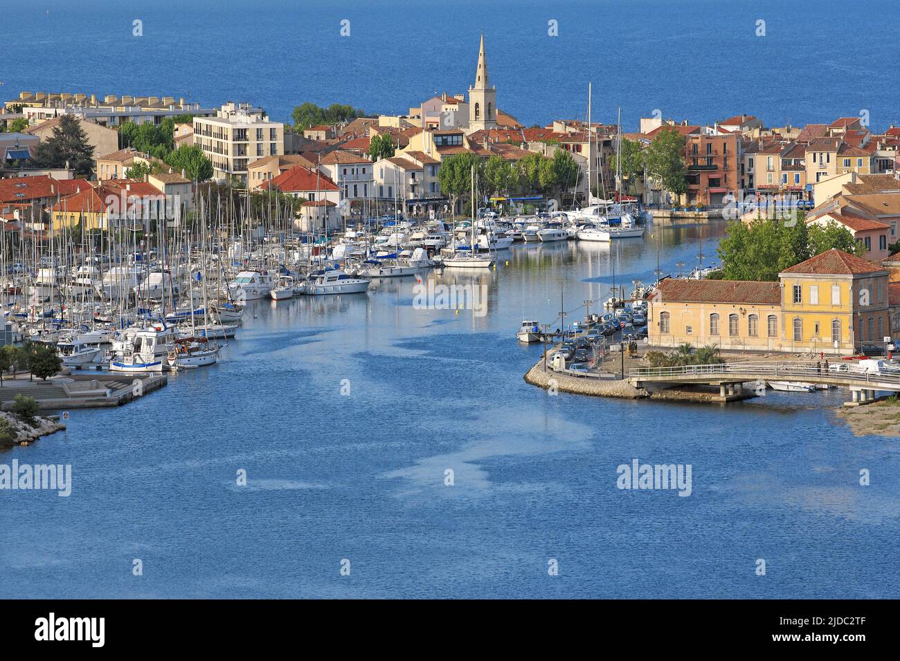 France, Bouches-du-Rhône Martigues, ville portuaire de l'Etang de Berre (vue aérienne) Banque D'Images