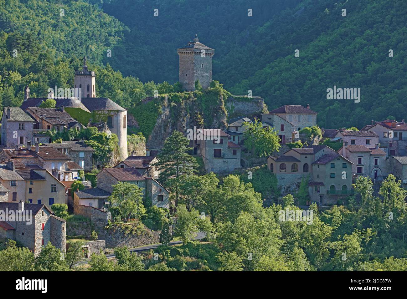 France, Aveyron (12) Peyreleau, vue générale du village Banque D'Images