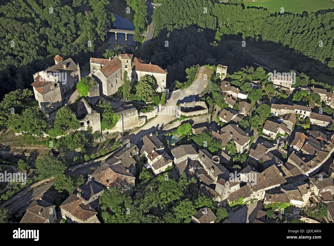 France, Tarn-et-Garonne Bruniquel, village classé (vue aérienne) Banque D'Images
