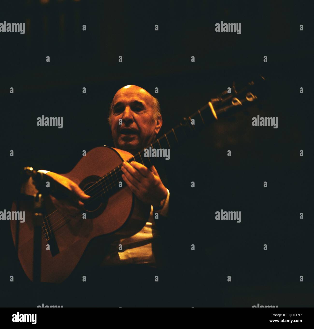 CARLOS MONTOYA - guitariste flamenco Espagnol Photo Stock - Alamy