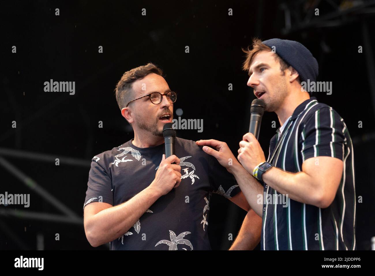 Ross McGrane et John Oakes se présentent au festival pop Fantasia à Promenade Park, Maldon, Essex, Royaume-Uni Banque D'Images