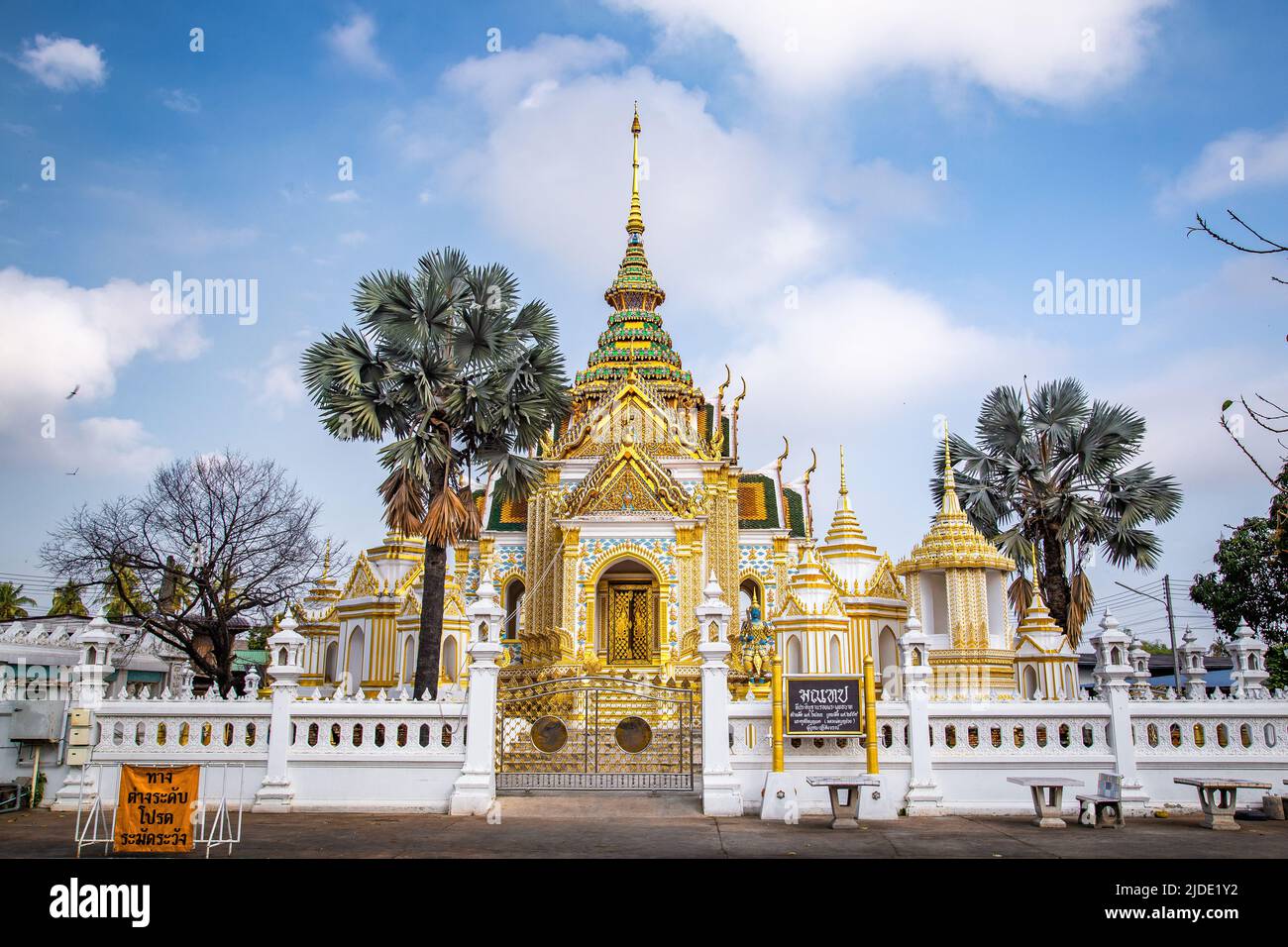 Temple Wat Klang Bang Kaeo ou Wat Klang Bang Kaew à Nakhon Pathom, Thaïlande Banque D'Images