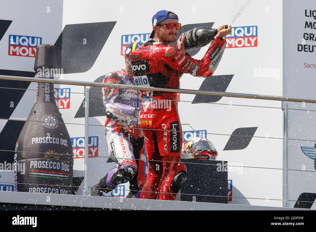 Hohenstein Ernstthal, Allemagne. 19 juin 2022. MotoGP Liqui Moly Motorrad Grand Prix Deutschland au circuit Sachsenring, Hohenstein-Ernstthal, Allemagne. Photo : Jack Miller (AUS) de l'équipe Ducati Lenovo (3rd) sur le podium Banque D'Images