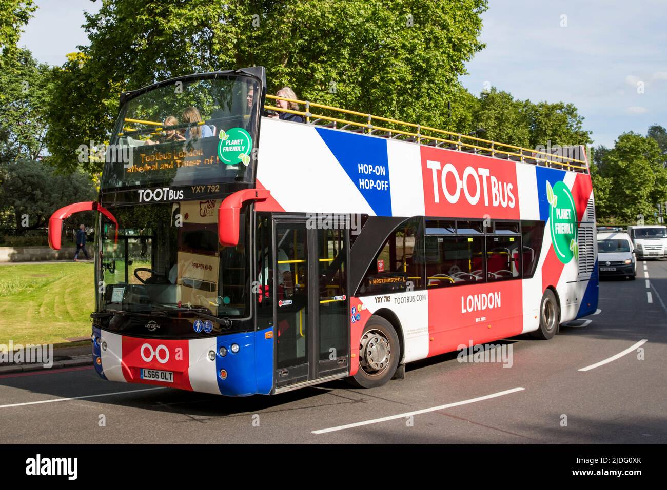 Tootbus Tours bus touristique de Londres, Londres, Angleterre, Royaume-Uni, vendredi, 20 mai 2022.photo: David Rowland / One-Image.com Banque D'Images