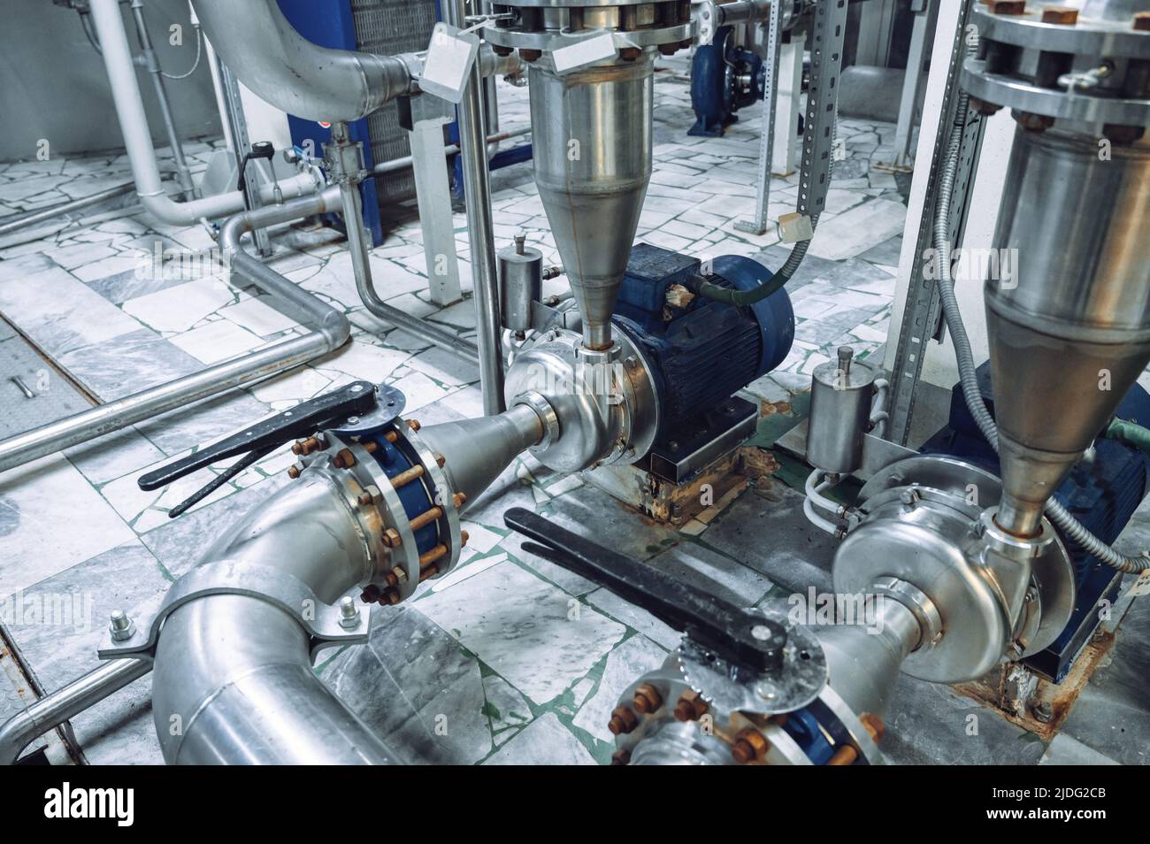 Pompes rotatives à palettes puissantes en acier anti-corrosion gris Banque D'Images