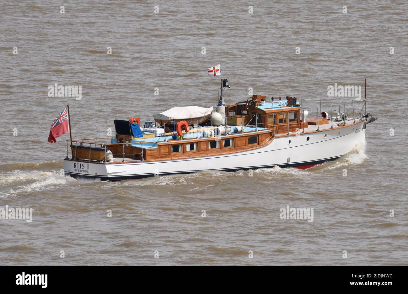 21/06/2022 Gravesend UK Dunkirk Little Ship Riis 1 passage de Gravesend. Le yacht à moteur construit en 1920 sous le nom de White Heather. Elle était l'une des flottille de s. Banque D'Images
