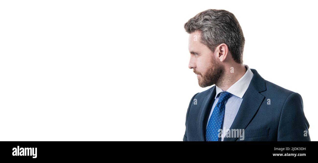 Portrait de visage d'homme, bannière avec espace de copie. Homme d'affaires en costume, arrière-plan de studio isolé, affiche de bannière. Portrait professionnel de l'homme dans Banque D'Images