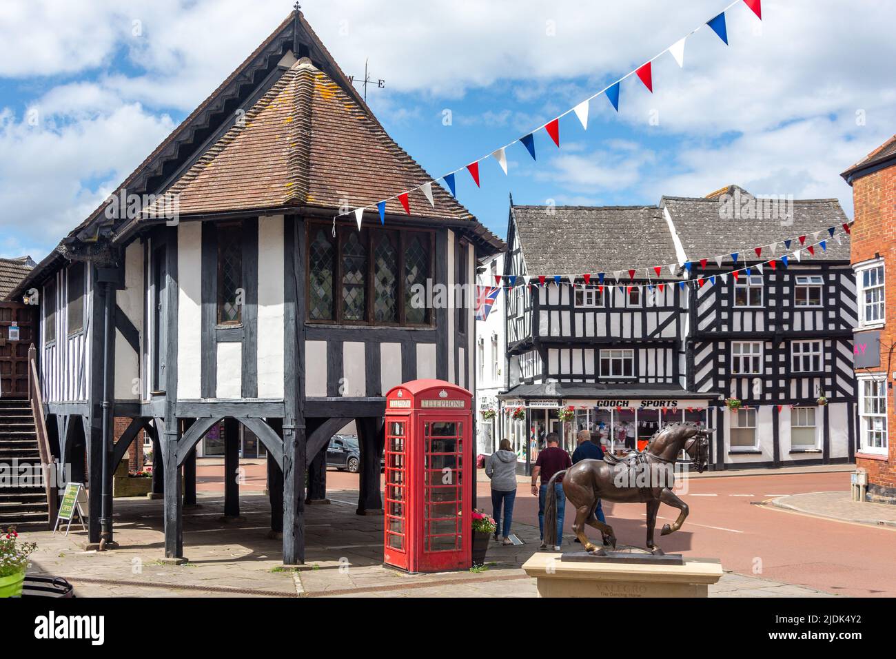 Ancienne maison du marché, Place du marché, Newent, Gloucestershire, Angleterre, Royaume-Uni Banque D'Images