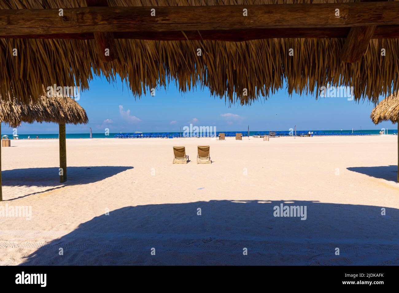 Palapa sur Marco Island Beach, Marco Island, Floride, États-Unis Banque D'Images