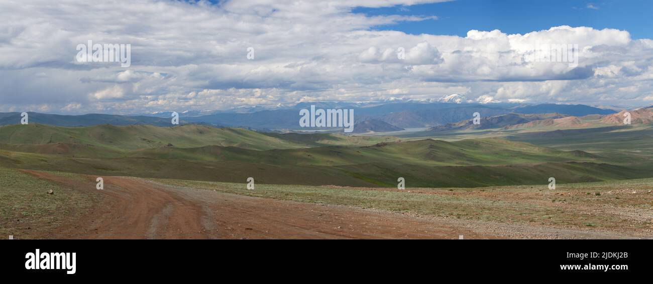 Montagnes de l'Altaï. Beau paysage de montagne. La Mongolie Banque D'Images
