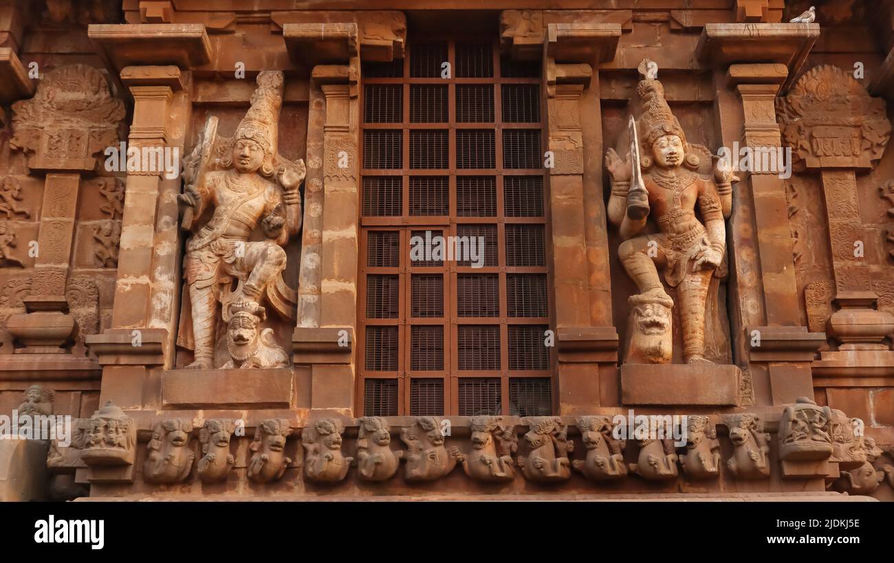 Sculpture Sculpture de Dwarpalas ou portiers sur le Grand Temple, Thanjavur, Tamilnadu, Inde. Banque D'Images