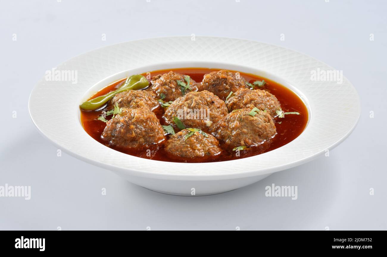 Le Kofta est un délicieux curry de boules de viande épicé. Préparé avec du mouton ou de la viande de bœuf et cuit avec de la sauce épaisse. Elle est également célèbre en Turquie. Banque D'Images