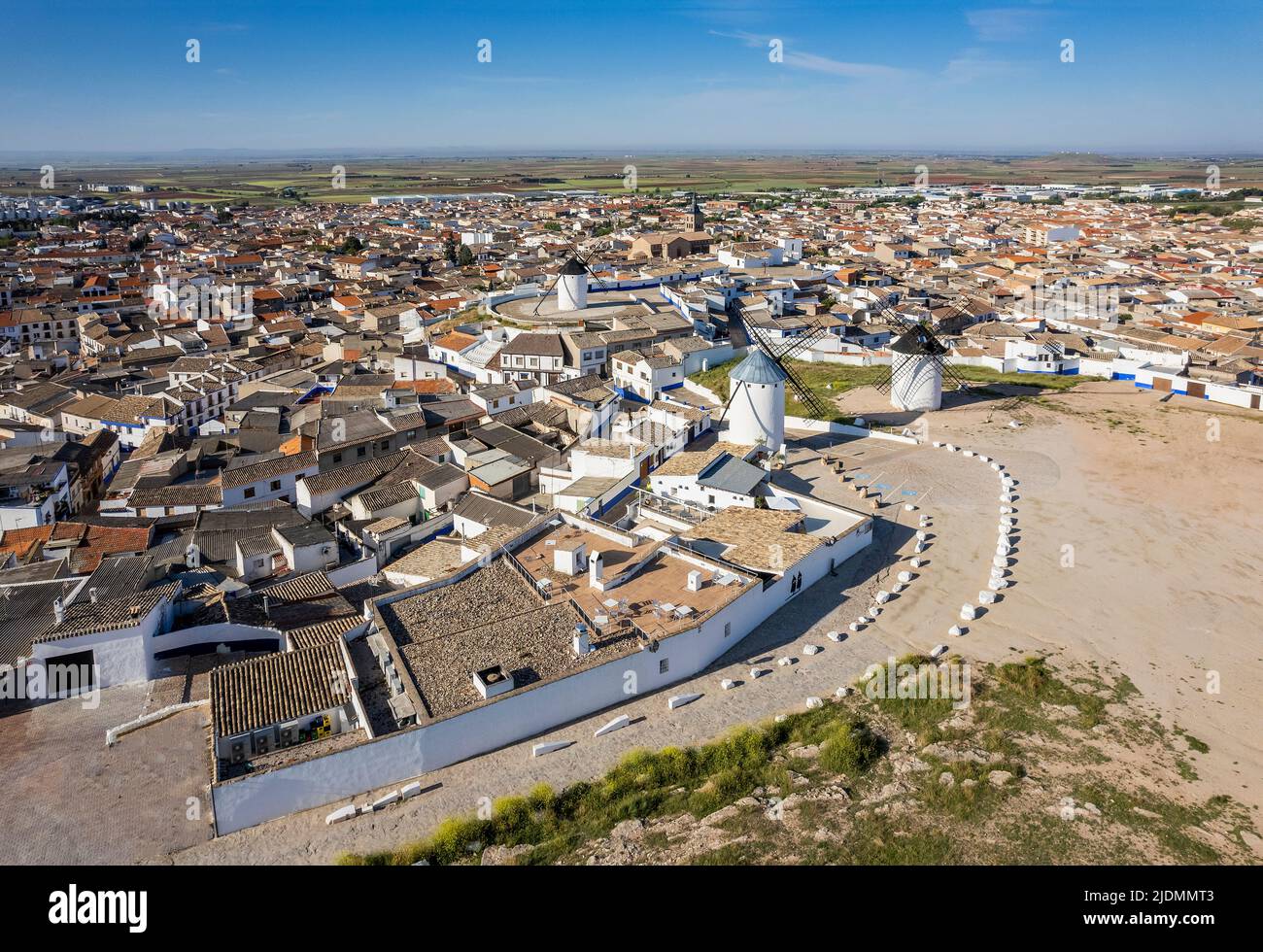 Vue aérienne de Campo de Criptana, Castilla-la Mancha, Espagne Banque D'Images