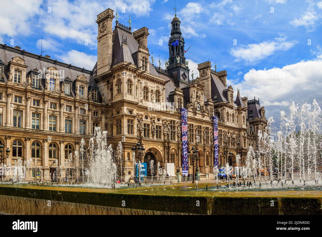 C'est l'hôtel de ville de Paris, connu sous le nom d'Hôtel de ville 13 mai 2013 à Paris, France. Banque D'Images