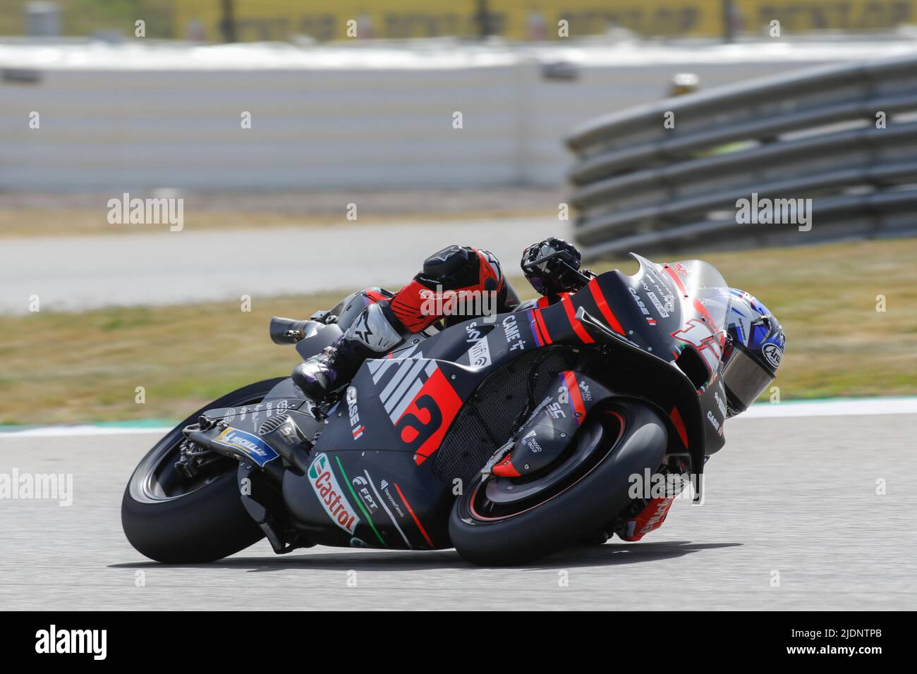 Hohenstein Ernstthal, Allemagne. 19 juin 2022. MotoGP Liqui Moly Motorrad Grand Prix Deutschland au circuit Sachsenring, Hohenstein-Ernstthal, Allemagne. Photo : #12 Maverick Vinales (SPA) d'Aprilia Racing pendant la séance d'échauffement Banque D'Images