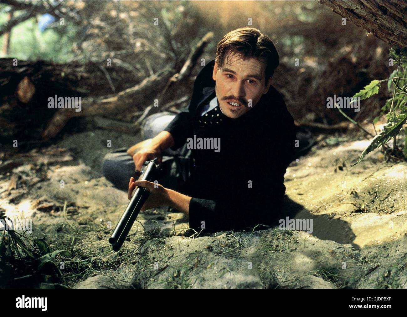 VAL KILMER, TOMBSTONE, 1993 Banque D'Images