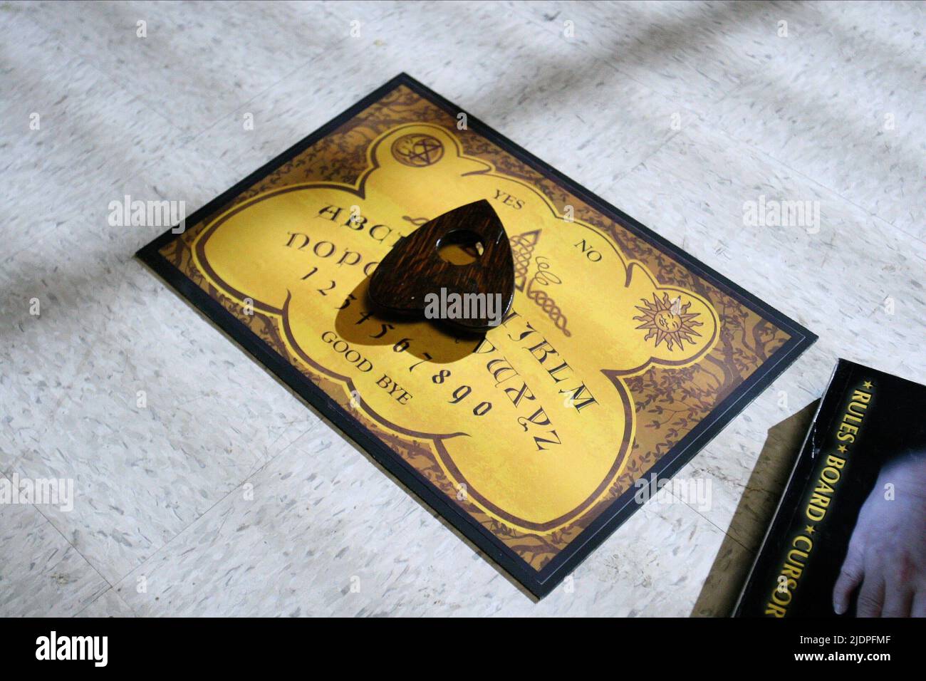 OUIJA BOARD, surnaturel : Saison 2, 2006 Banque D'Images