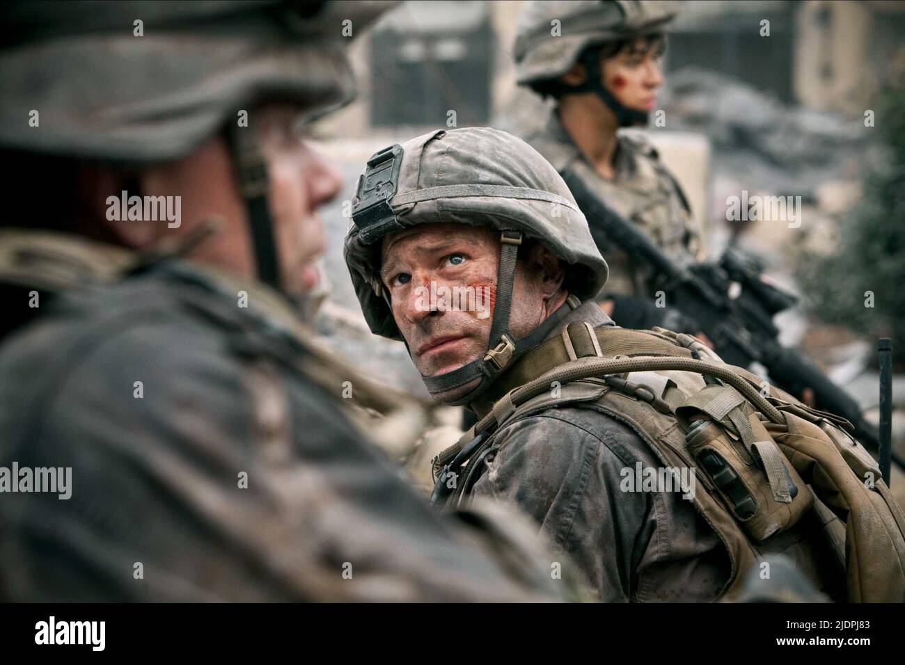 AARON ECKHART, BATTLE LOS ANGELES, 2011, Banque D'Images